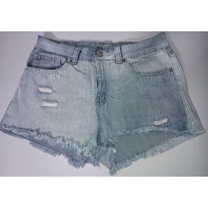 RT WASH, Distressed Denim Shorts, Woman Size 9/29